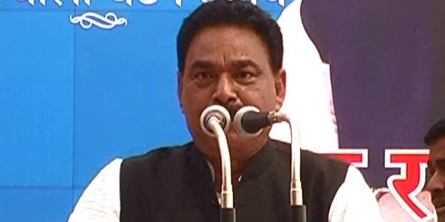 Samajwadi party leader gave controversial statement on CM yogi