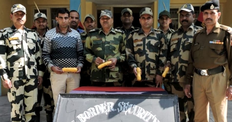 bsf caught 1 kg heroine from indo pak border, punjab news