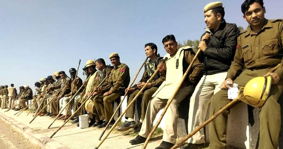police sealed punjab and haryana border due to inld protest for syl