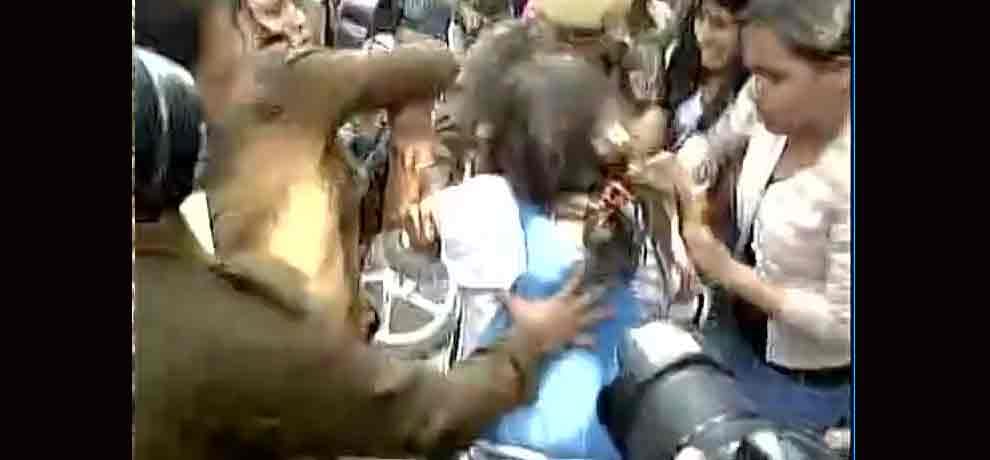 Clash between AISA and ABVP students over Umar Khalid's talk at Ramjas College