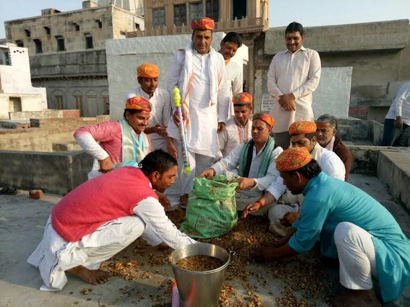 colour will prepared by 10 quintals Tesu flowers