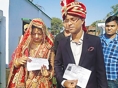 bride refuse to go laws house witout voting