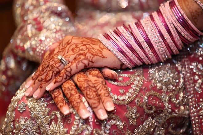 bride refuse to go laws house witout voting