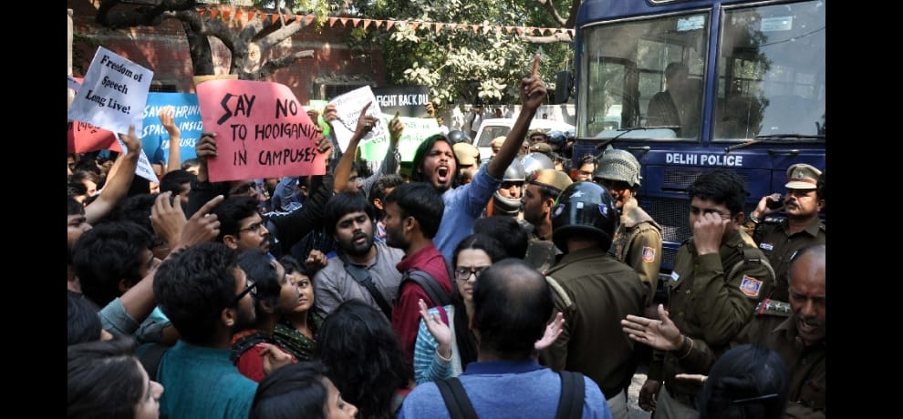 Ramjas dispute ATR summoned, the hearing scheduled for March 30