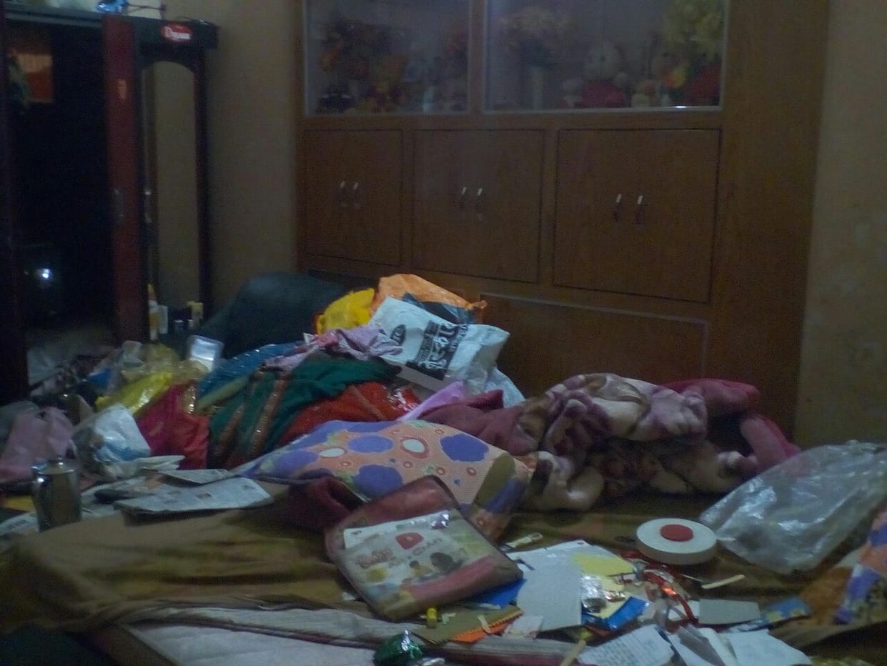 thievs stolen goods from close policeman home at varanasi