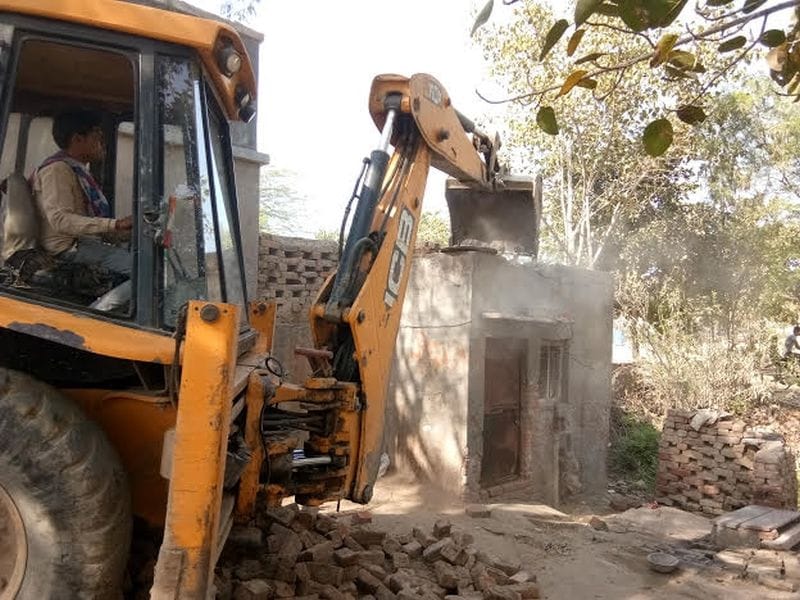 action in govardhan parikrama marg