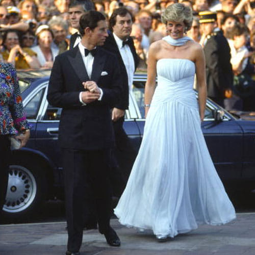 Fashion Icon Princess Diana's Gorgeous pictures in traditional and even in bikini dresses