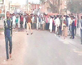 pathrao aur firing mein do ki maut