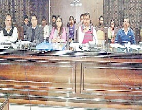niji schpplon mein chalengi NCERT ki kitabein