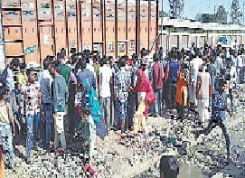 truck se kuchalne par gayi jaan