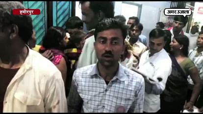 Uncontrollable Santro car hits devotees in Hamirpur