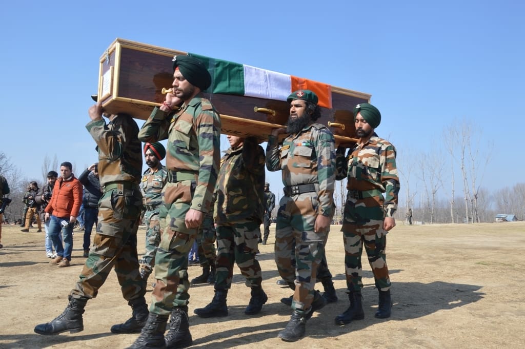 thousand people pay tribute to army soldier
