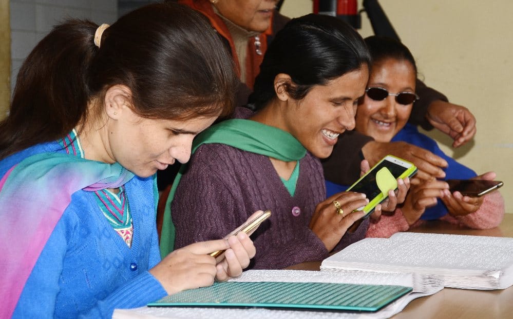 IIT experts create a brain lipi for blind peoples to access e-mail web browsing 