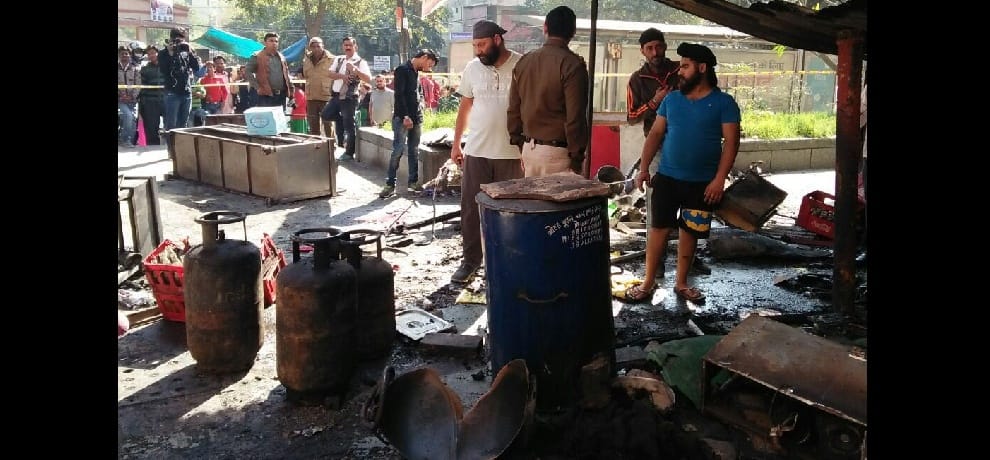 Transistor blast, three injured