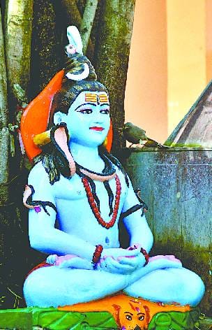 Har Har Mahadev were echoed by the pagoda