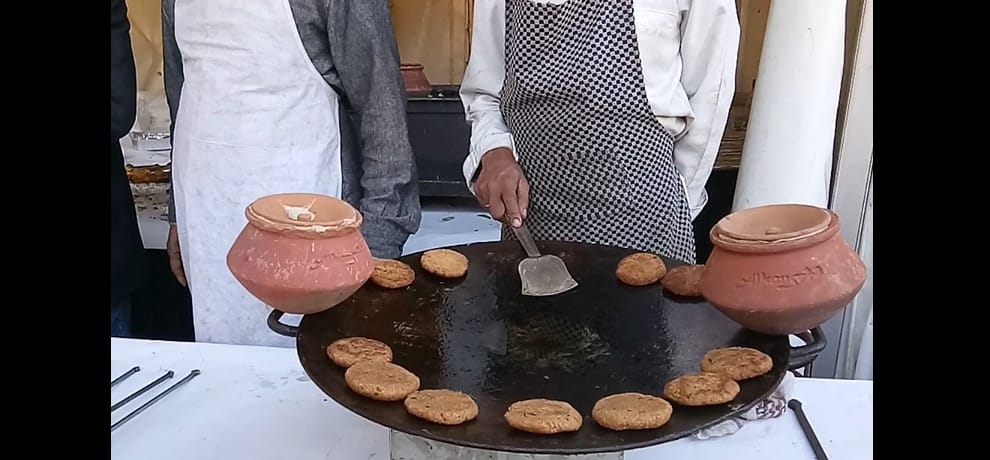 Chef of the Muslim masters on Shivaratri eating cooked dishes Phalahari