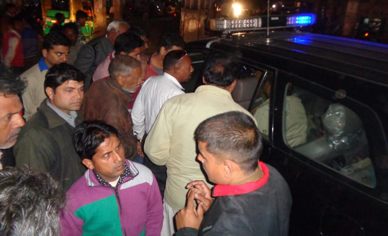 Car riders escaped kidnapping.