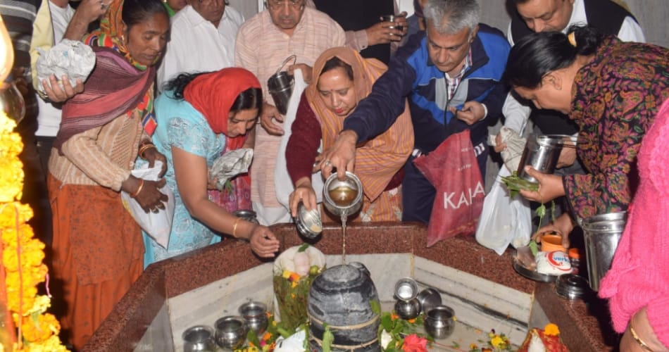 maha shivratri 2017 celebration at chandigarh temples
