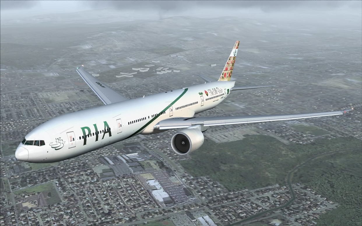 pakistan airlines captain, two others issued notices for overloaded Karachi-Madina flight