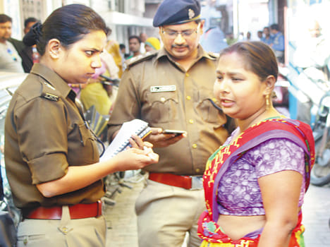The lure of the ground in the strangulation murder of husband