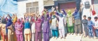 Employees, protested, outside, houses, Meters, jind