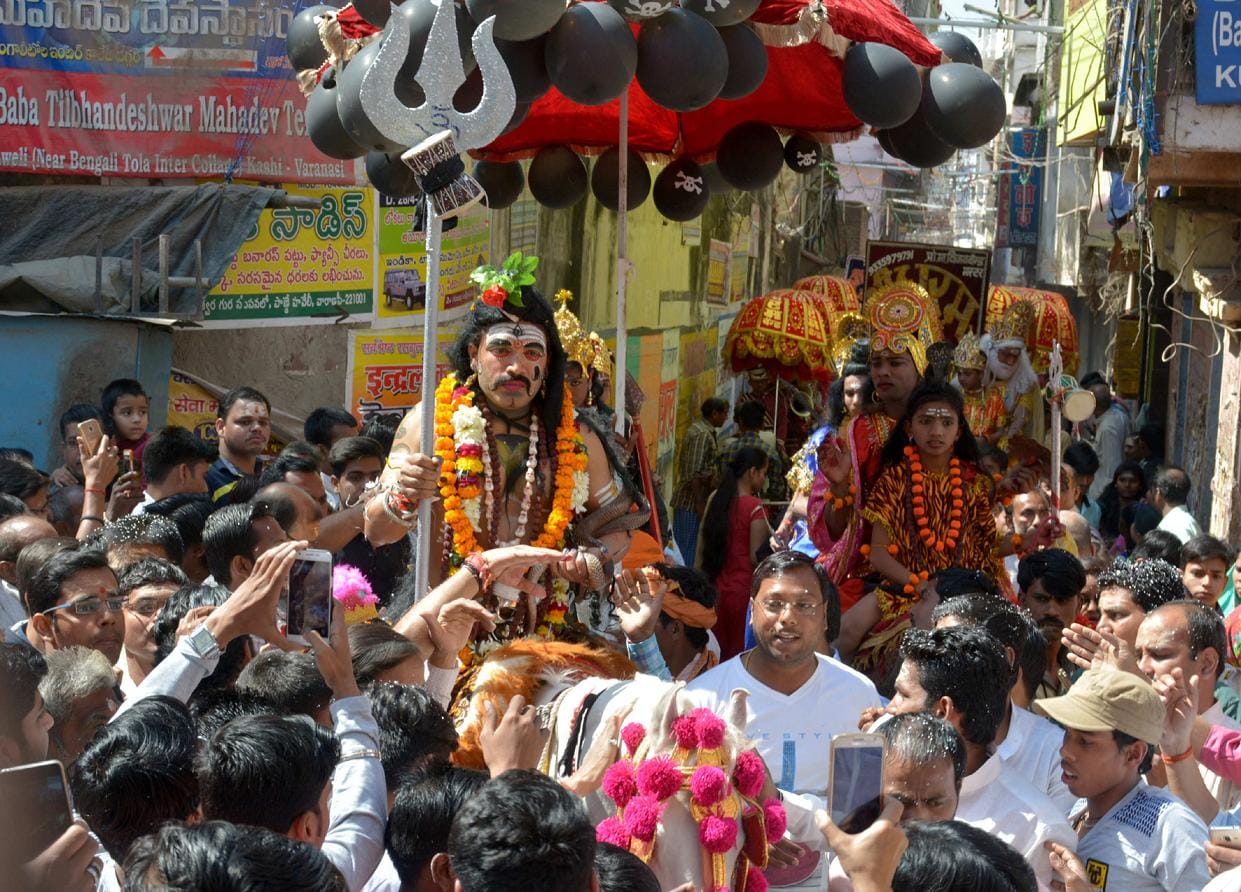 see the pictures,how shivratri celebrated at varanasi