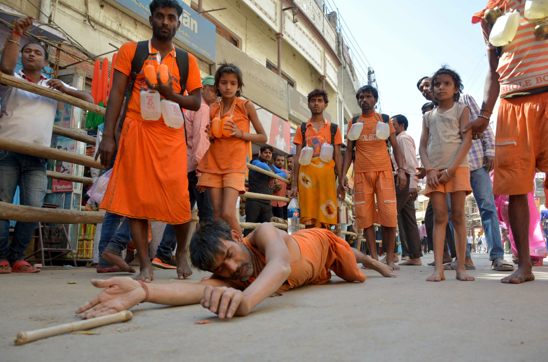 see the pictures,how shivratri celebrated at varanasi