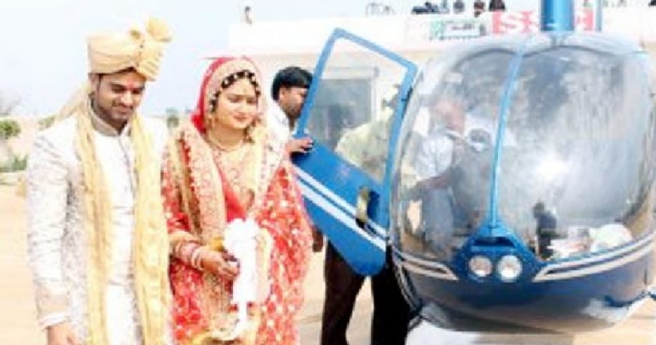unique marriage vaya helicopter, groom engineer tarun gothwal give big surprise to bride bhumika