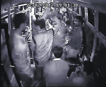 big theft in chandigarh ctu bus, Stealed gold of worth Rs 2.50 lakh