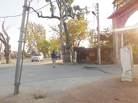 Along highways mean the death of the journalist made Tpra