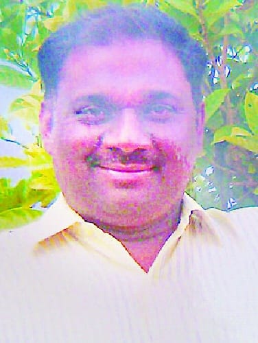 The accused ran off slit mobile partner