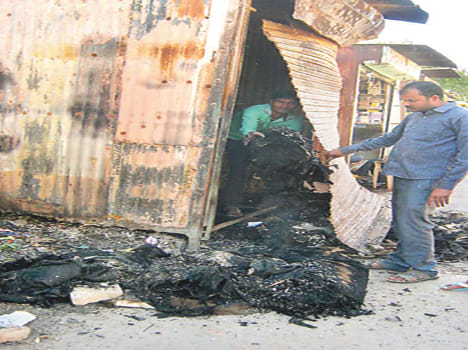 Store ready-made fire, the loss of 80 thousand