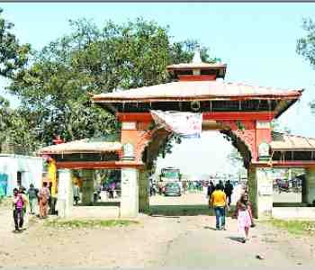 Traffic stalled between India and Nepal, border seal
