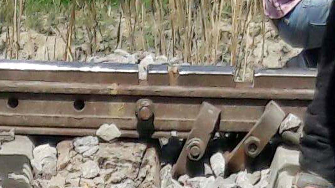 broken railway track in unnao
