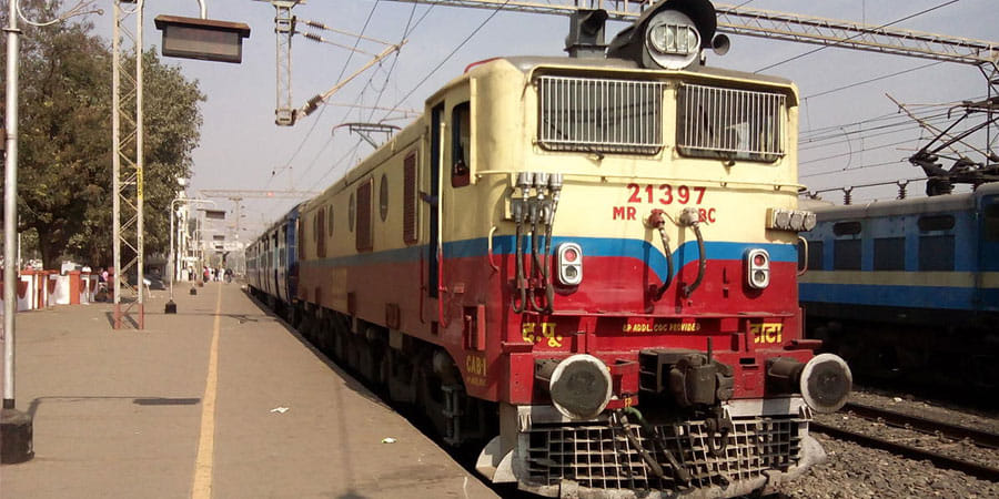 gomti  express and agra intercity will not run from 13 to 25 september