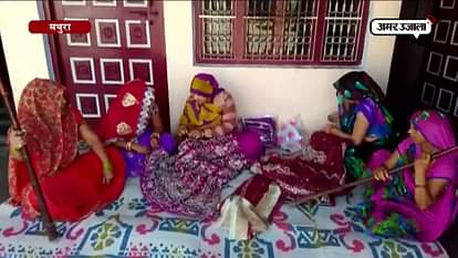 Lathmar holi preparation in nandgaon, Mathura