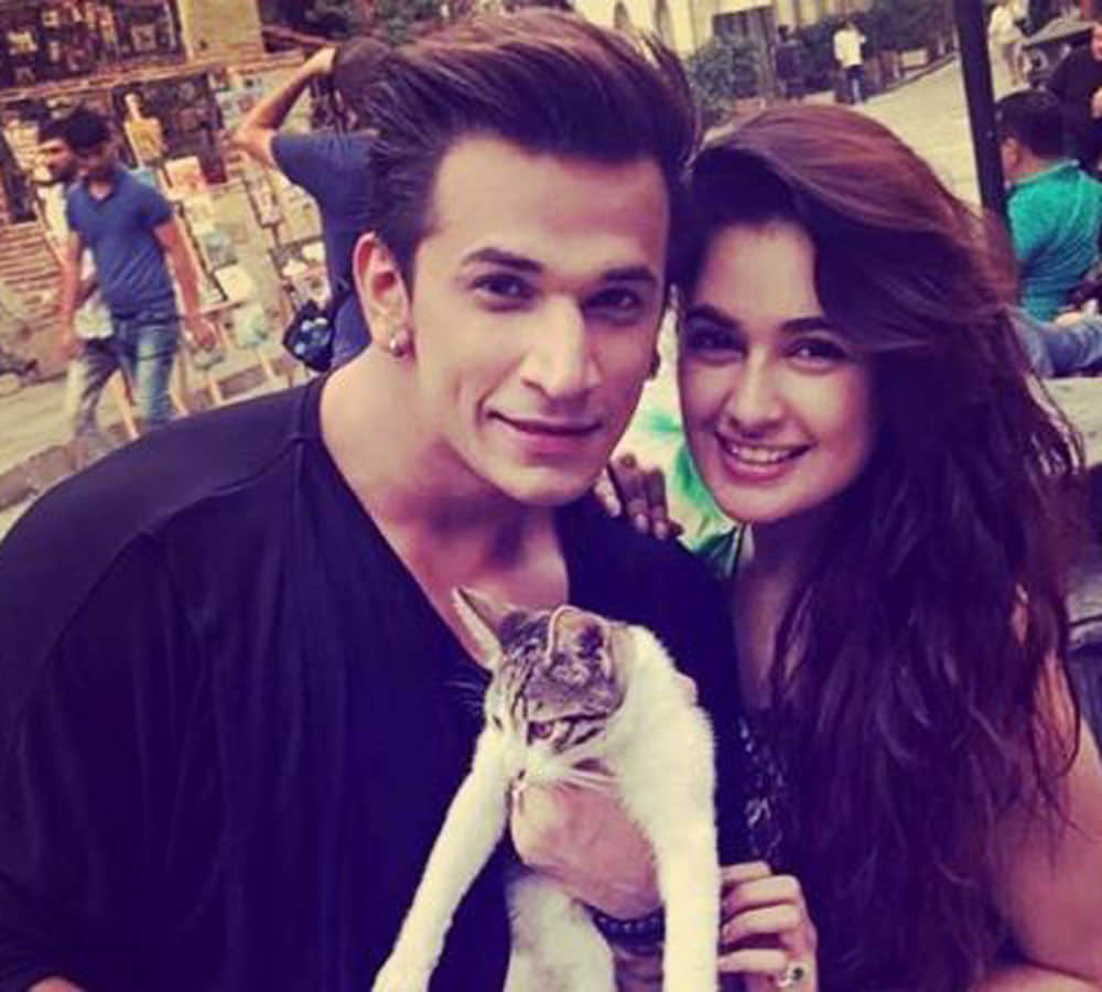 bigg boss ex contestant prince narula propose yuvika choudhary on ramp