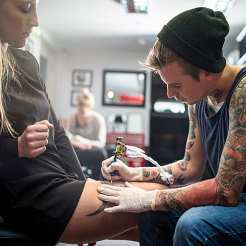 Don't Drink Alcohol Before Getting Tattoo, Keep These Things In Mind Before Getting First Tattoo
