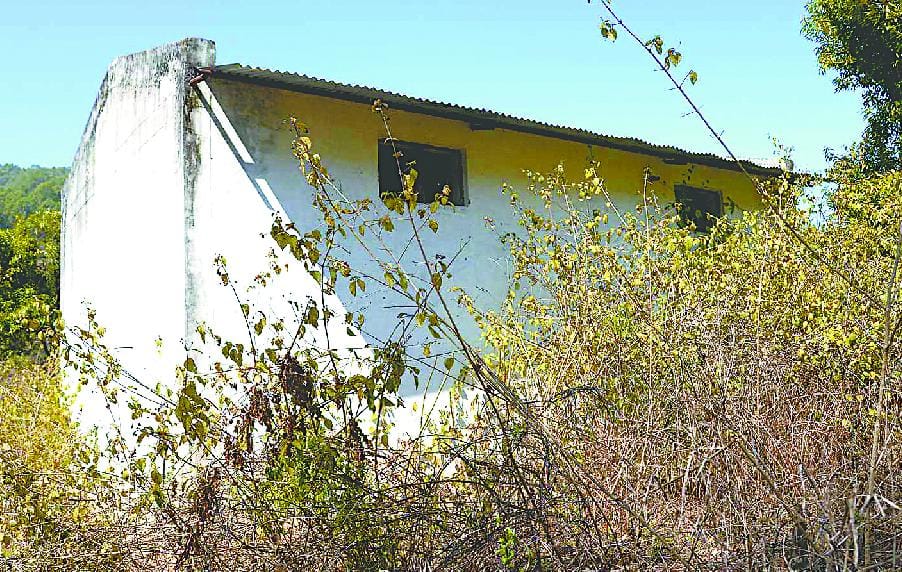 Bltir village built using straw warehouse