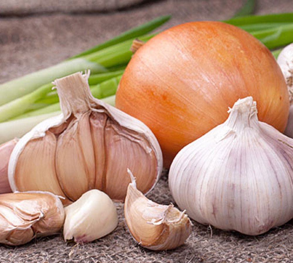 onion and garlic are beneficial for a good sleep 
