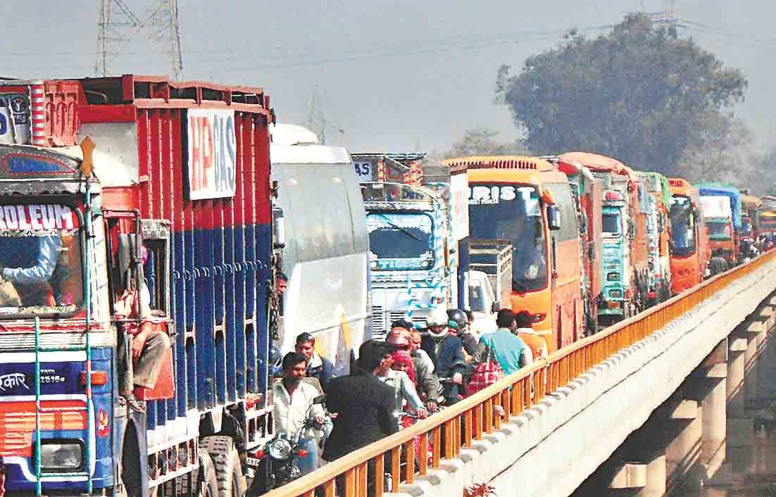 delhi hiway jam in brajghat