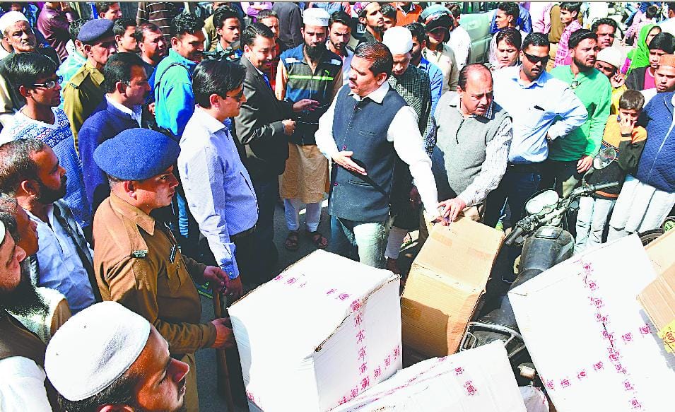 Polythene frantic raids to nab and thermocol