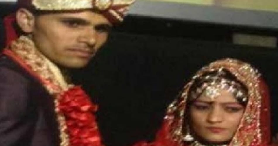 unique wedding in movie theatre without band baja and dowry during gurmeet ram rahim movie show