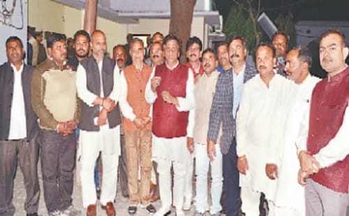 Siege to the police station in molestation case, 24-hour ultimatum given by Valmiki Samaj 