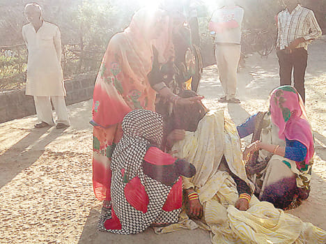 Daughter broke away before the funeral of the father