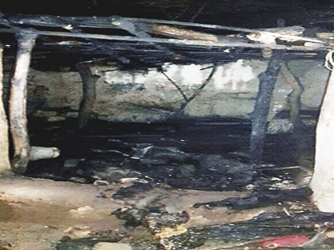 Sheds fire, burnt six goats