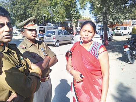 Roadways bus took away Rs 50
