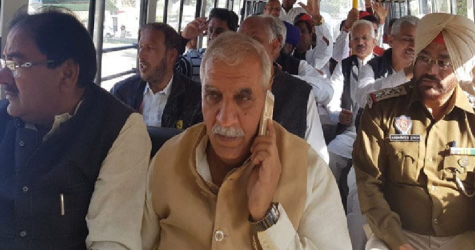 syl controversy, abhay chautala released from patiala central jail and reached at chandigarh