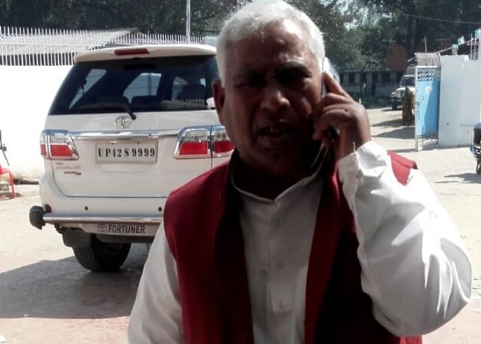 attack on  sp minister awadesh prasad