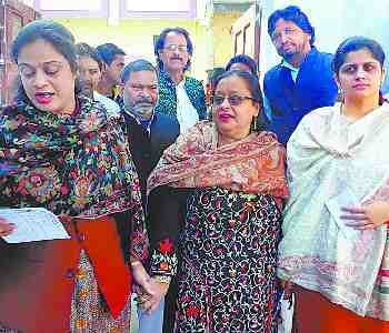 Clash over bogus voting, SP activist beaten